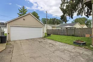 3913 18th Ave, Kenosha, WI 53140 - Photo 3