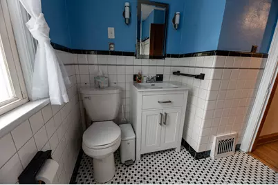 2077 S 107th St, West Allis, WI 53227 - Photo 13
