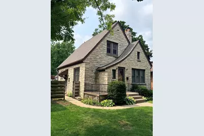 2077 S 107th St, West Allis, WI 53227 - Photo 1