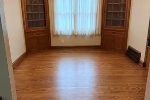 2077 S 107th St, West Allis, WI 53227 - Photo 7