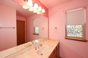 6652 S Scenic Ct, Franklin, WI 53132 - Photo 21