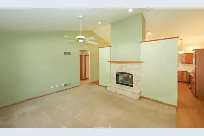 6652 S Scenic Ct, Franklin, WI 53132 - Photo 3