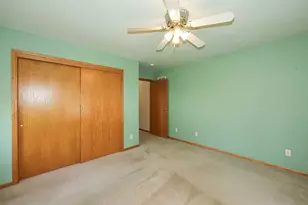 6652 S Scenic Ct, Franklin, WI 53132 - Photo 25
