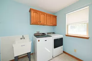 6652 S Scenic Ct, Franklin, WI 53132 - Photo 15