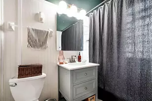 2556 S Brisbane Ave, Milwaukee, WI 53207 - Photo 11