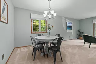 S25W27059 Winnebago Way, Waukesha, WI 53188 - Photo 11