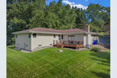 S25W27059  Winnebago Way, Waukesha, WI 53188 - Photo 3