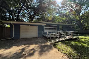 429 10th Pl, Kenosha, WI 53140 - Photo 1