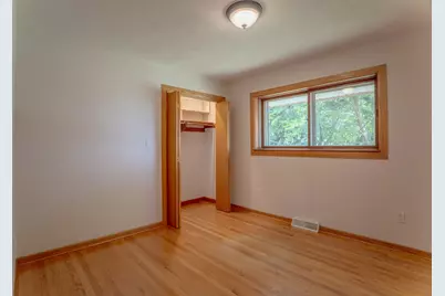N124W18420  Lovers Ln, Germantown, WI 53022 - Photo 19