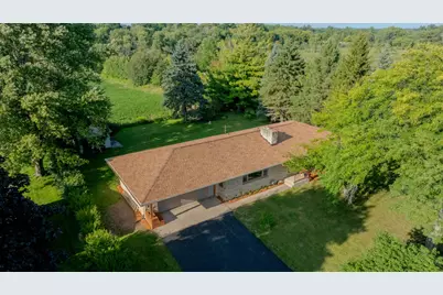 N124W18420  Lovers Ln, Germantown, WI 53022 - Photo 3