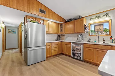 1644  Warwick Way, Racine, WI 53406 - Photo 5