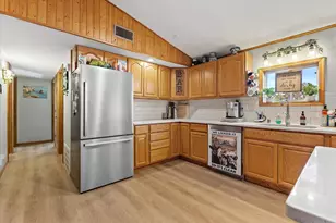 1644 Warwick Wy, Racine, WI 53406 - Photo 5