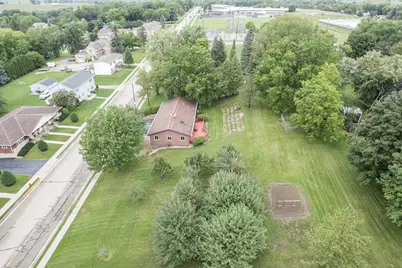 320 N Clark St, Mayville, WI 53050 - Photo 23
