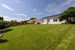 8313 Whitetail Dr, Racine, WI 53406 - Photo 3