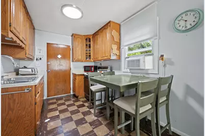 3354 S Burrell St, Milwaukee, WI 53207 - Photo 7