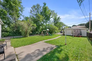 3354 S Burrell St, Milwaukee, WI 53207 - Photo 15