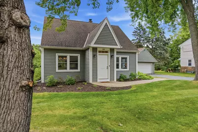 202 S Highland Ave, Thiensville, WI 53092 - Photo 23