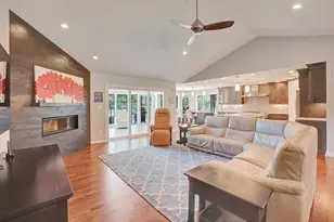 1223 N Laurel Ln, Summit, WI 53066 - Photo 9
