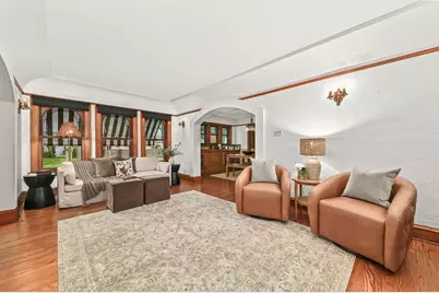 2405 N 73rd St, Wauwatosa, WI 53213 - Photo 7