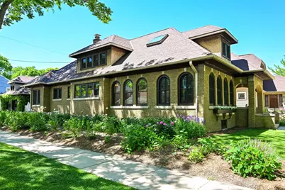 2405 N 73rd St, Wauwatosa, WI 53213 - Photo 51
