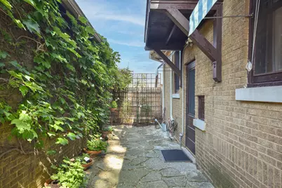 2405 N 73rd St, Wauwatosa, WI 53213 - Photo 37