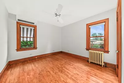 2405 N 73rd St, Wauwatosa, WI 53213 - Photo 23