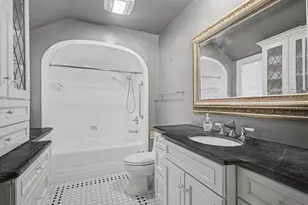 1529 Cass St, La Crosse, WI 54601 - Photo 25