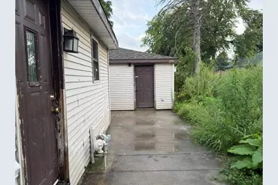 7105  Old Spring St, Racine, WI 53406 - Photo 13