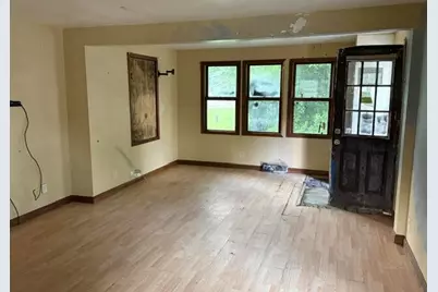 7105  Old Spring St, Racine, WI 53406 - Photo 15