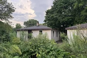 7105 Old Spring St, Racine, WI 53406 - Photo 29