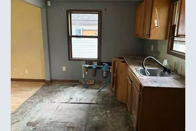 7105  Old Spring St, Racine, WI 53406 - Photo 21