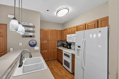 460 N Silverbrook Dr #103, West Bend, WI 53090 - Photo 7