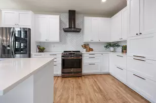 W192N5690 Spencers Pass, Menomonee Falls, WI 53051 - Photo 27