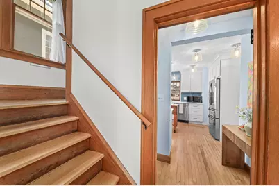 7442  Lincoln Pl, Wauwatosa, WI 53213 - Photo 17