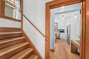 7442 Lincoln Pl, Wauwatosa, WI 53213 - Photo 17