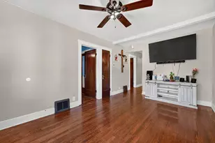 9012 W Greenfield Ave, West Allis, WI 53214 - Photo 5