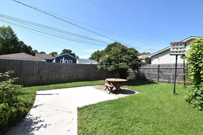 206  Belmont Ave, Racine, WI 53405 - Photo 33