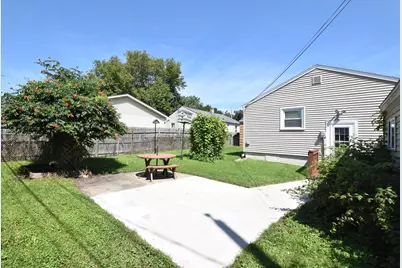 206  Belmont Ave, Racine, WI 53405 - Photo 33