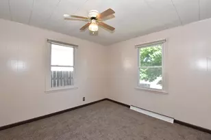 206 Belmont Ave, Racine, WI 53405 - Photo 5