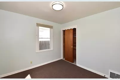 206  Belmont Ave, Racine, WI 53405 - Photo 23