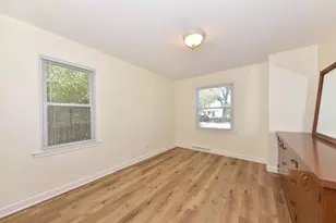 7937 W Townsend St, Milwaukee, WI 53222 - Photo 11