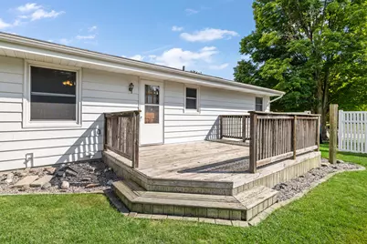 1125  Western Ave, Kewaskum, WI 53040 - Photo 7