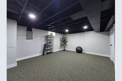 2997 S 105th St, West Allis, WI 53227 - Photo 25