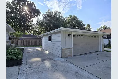 2997 S 105th St, West Allis, WI 53227 - Photo 37