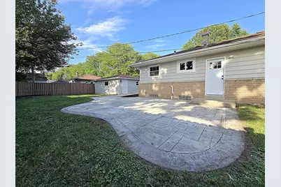 2997 S 105th St, West Allis, WI 53227 - Photo 33