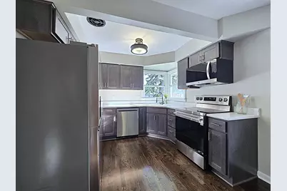 2997 S 105th St, West Allis, WI 53227 - Photo 5