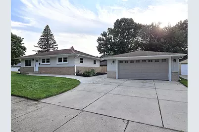 2997 S 105th St, West Allis, WI 53227 - Photo 39