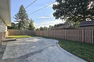 2997 S 105th St, West Allis, WI 53227 - Photo 35