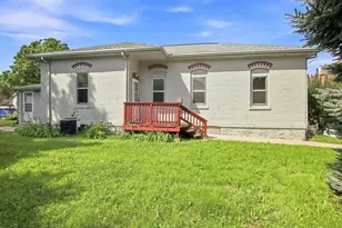 825 St Patrick St, Racine, WI 53402 - Photo 19