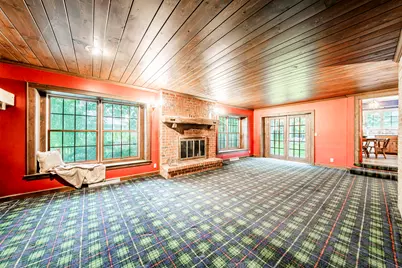 1000  Lone Tree Rd, Elm Grove, WI 53122 - Photo 15